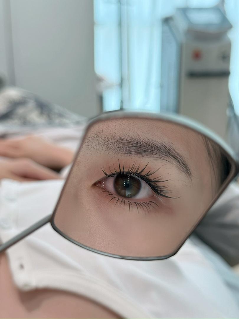 云层穿插 · Cloud Layer Lash