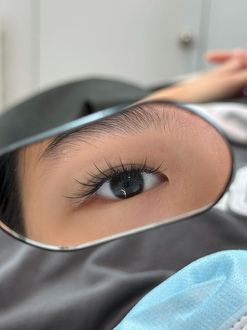 云层穿插 · Cloud Layer Lash