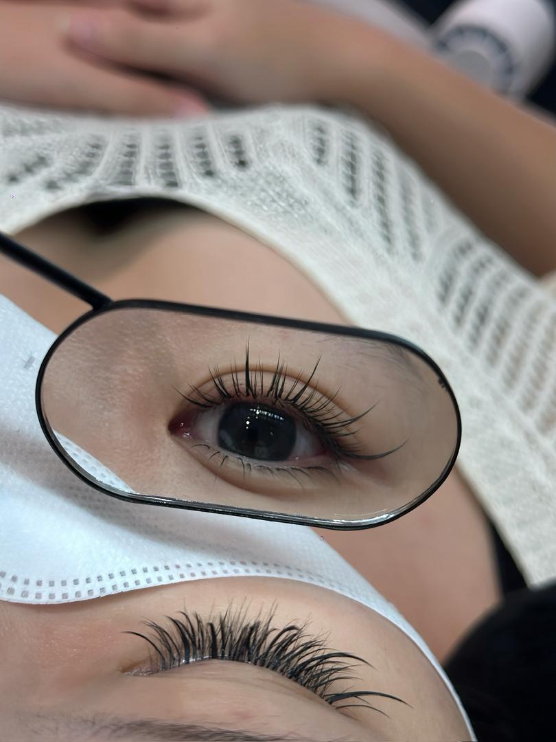 云层穿插 · Cloud Layer Lash