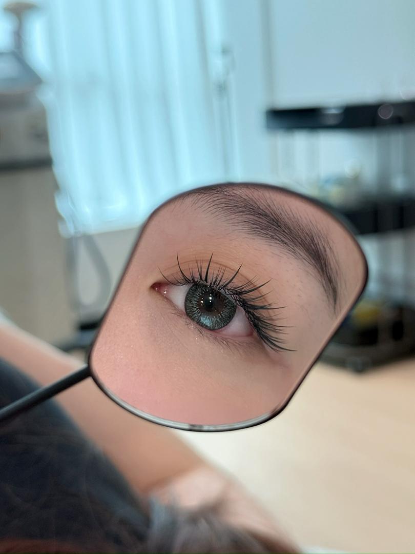 云层穿插 · Cloud Layer Lash